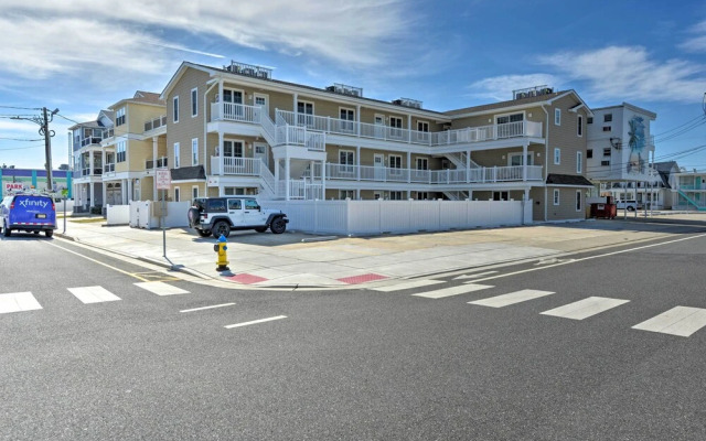 Welcoming Wildwood Condo ~ 1 Block to Beach!
