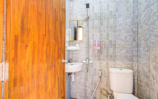 OYO 3280 Cendhani Raras