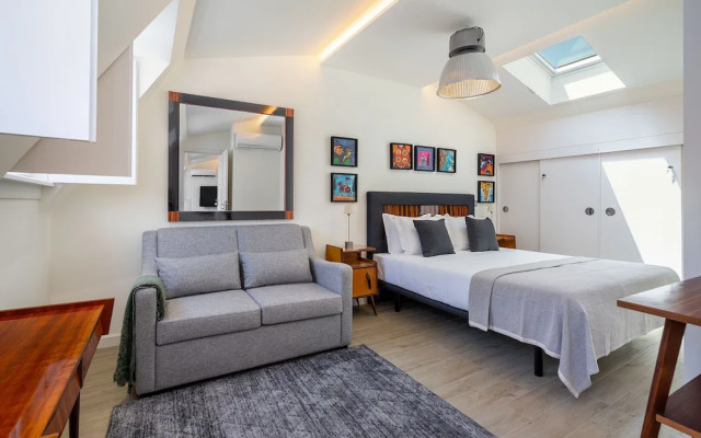 Intendente Modern Stays