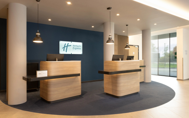 Holiday Inn Express Brussels Airport by IHG