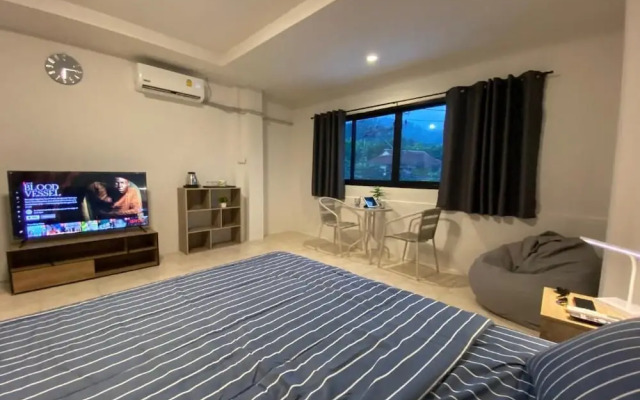 84 Bar ve Konuk Evimiz