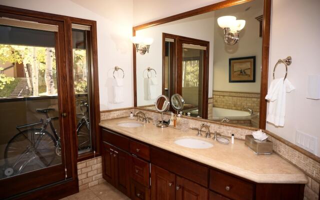 Woodrun V Town House