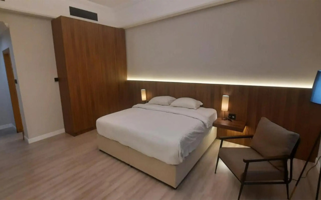 Al Faris Suite 2