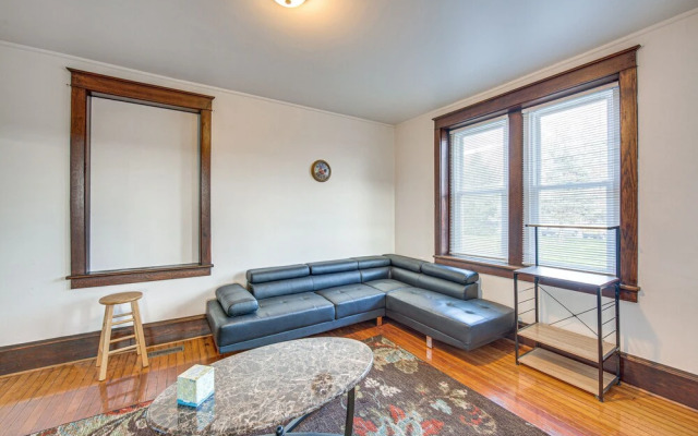 Lovely Lancaster Aptartment in Walkable Location!