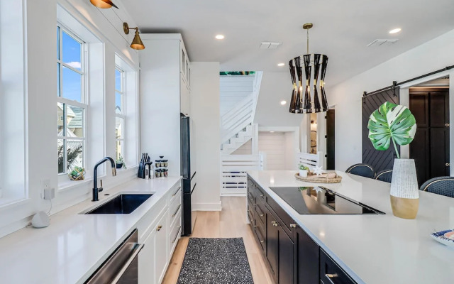 Dock Holiday 212 COA