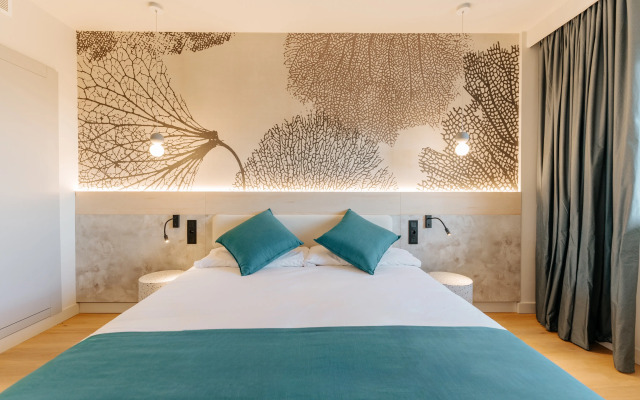 R2 Higos Beach Apartments