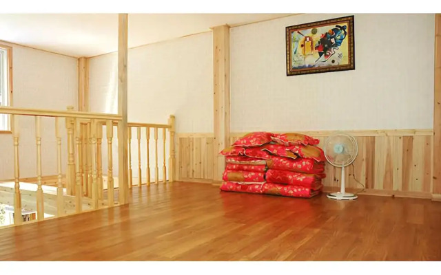 Gwangyang Come&play Pension