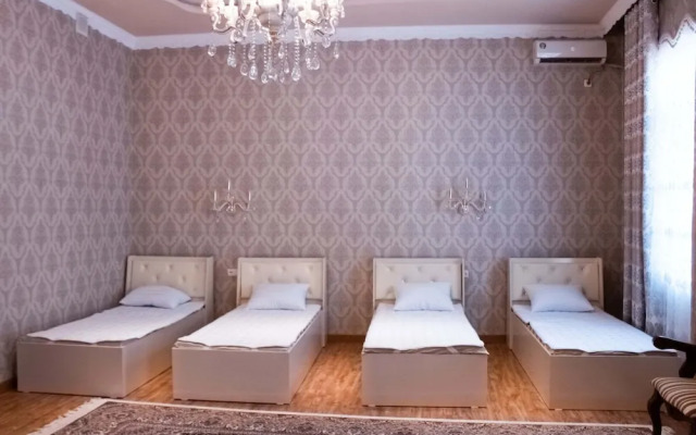 Eleon Hotel - Hostel