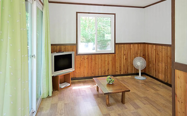 Yangyang Forest Home Pension