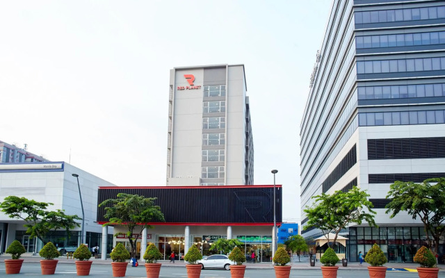 Red Planet Manila Aseana City