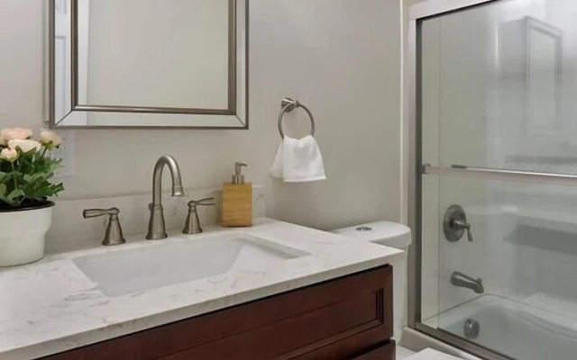 Gorgeous Duplex With Parking by JSQ