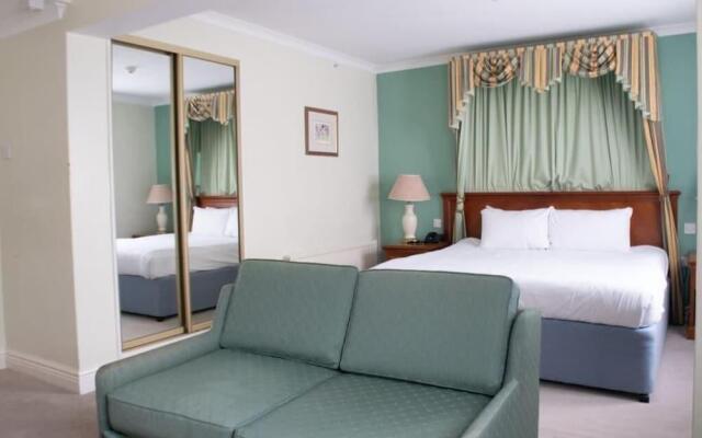 The Tong Park Hotel