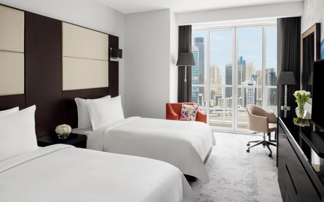 Mövenpick Jumeirah Lakes Towers Hotel