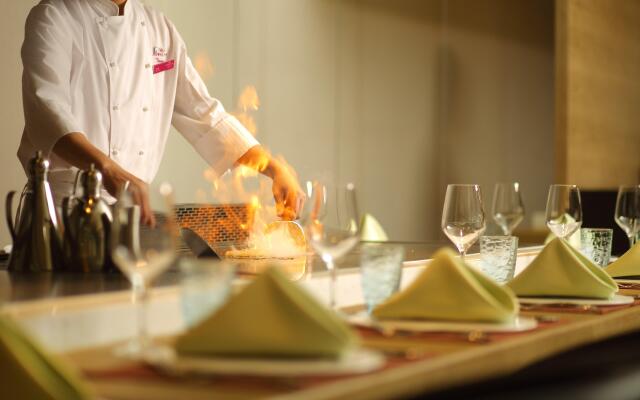 Crowne Plaza Yibin by IHG