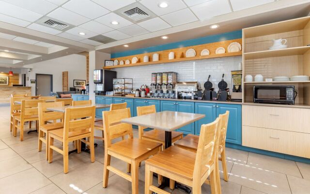 Country Inn & Suites by Radisson, Lumberton, NC