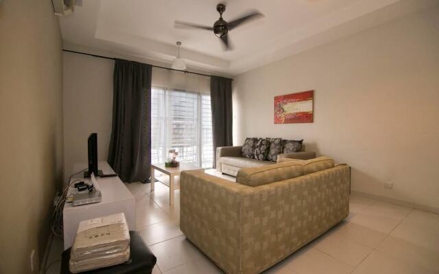 Homely Condo Near Embassy Row