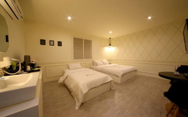 Busan Jaesongdong Hotel Ro