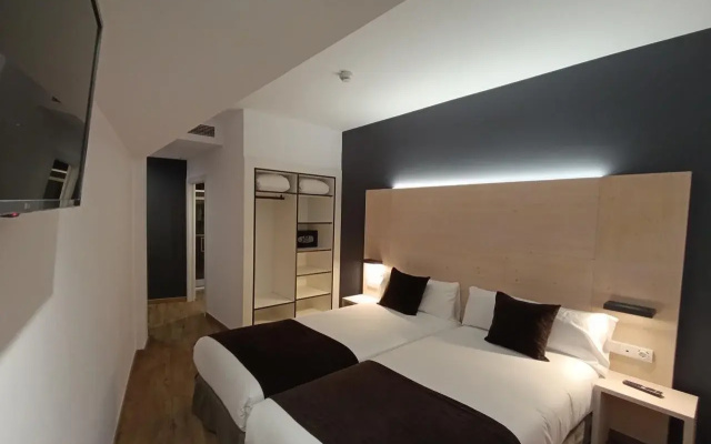 & Apartments Travessera