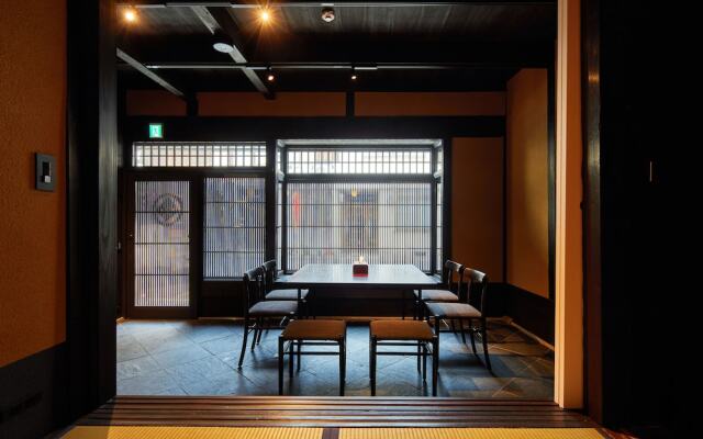 Kyoto Urushiro Wakasaya