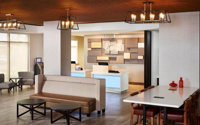 Holiday Inn Express and Suites Brantford by IHG