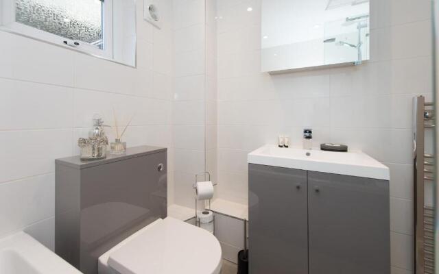The Mews, York Place by Harrogate Serviced Apartments