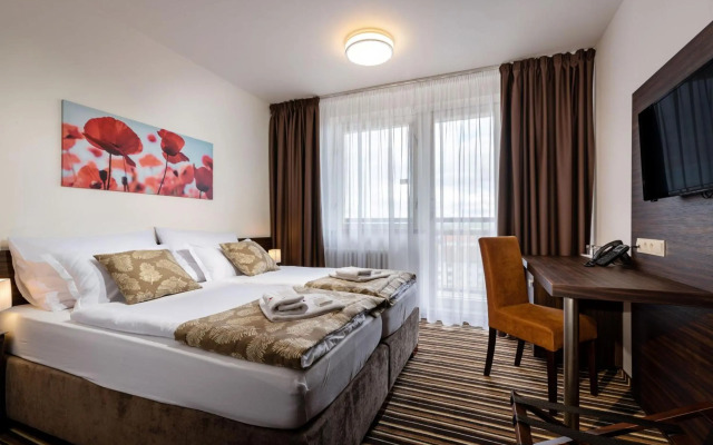 Hotel Satel