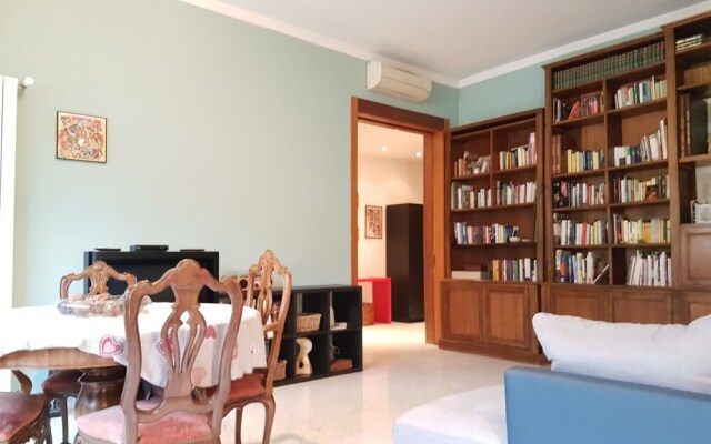 Sant' Ambrogio Apartment - San Vittore