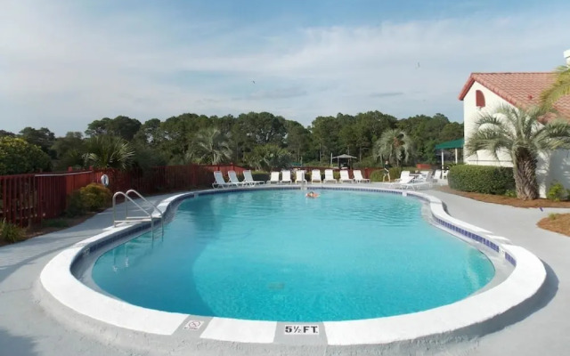 1302C St Thomas Square