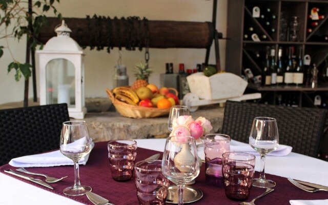 Maison Du Prince De Conde