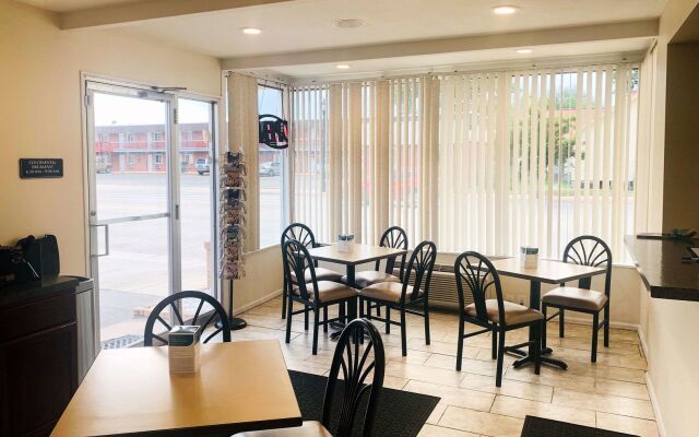 Rodeway Inn & Suites Sheridan