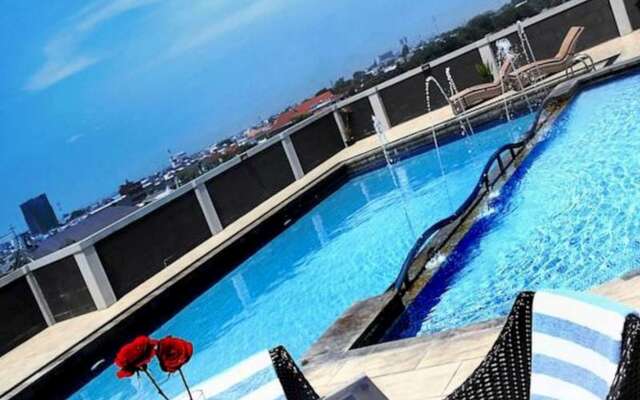 Grand Pacific Hotel