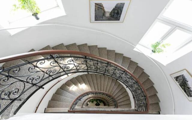 Penthouse near Schoenbrunn Amazing Terrace Apt.42
