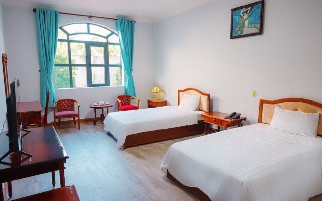 Ngoc Thu Hotel