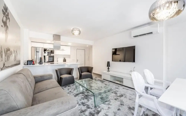 by RIVA - Luxurious, Exclusive 2Bed Apt inside Puerto Banus