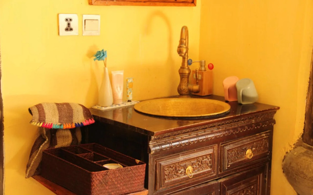 Mai Zhu Kung Gar Hotel