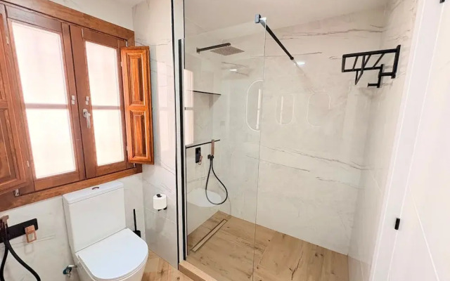 Lovely Loft With Views in Granada Mirador de Aixa