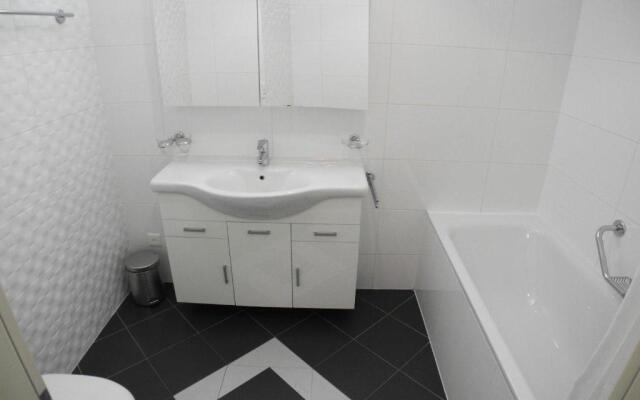 Casa Robinia App 4000