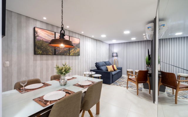 Novíssimo apto de 2 quartos no centro de Gramado