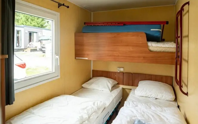 Mobile Home With Heated Pool