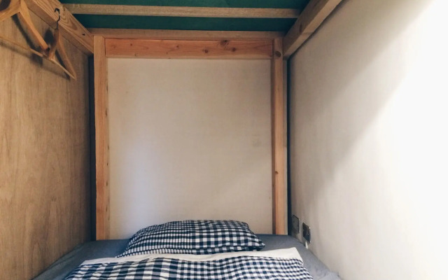 Altrove House - Hostel