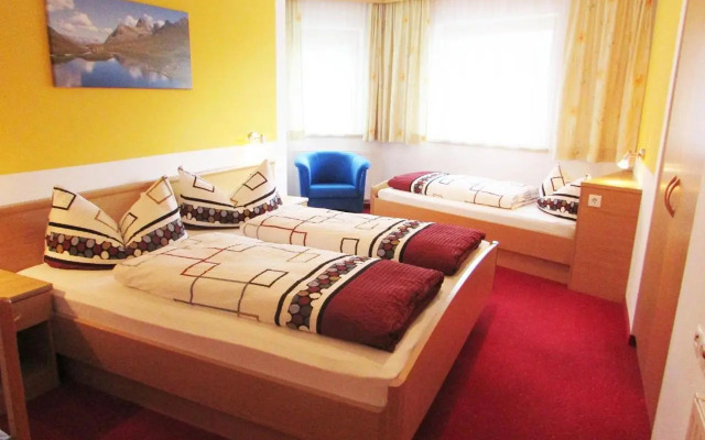 Apartments Platzis