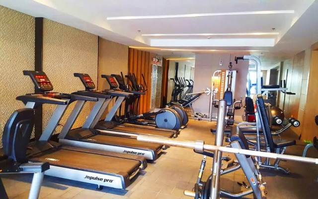 Urban Retreat at Shell Residences With Netflix 300mbps Wifi