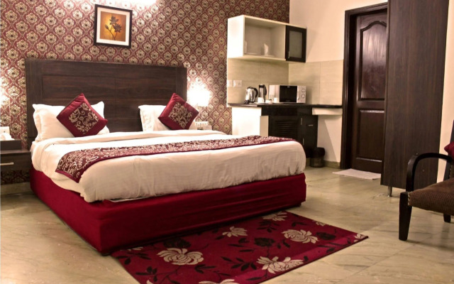 Hotel Jashn Inn near Apollo Hospital, Delhi