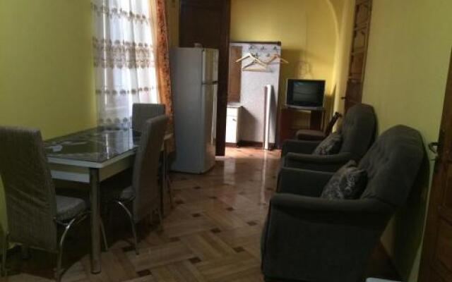 Julis House