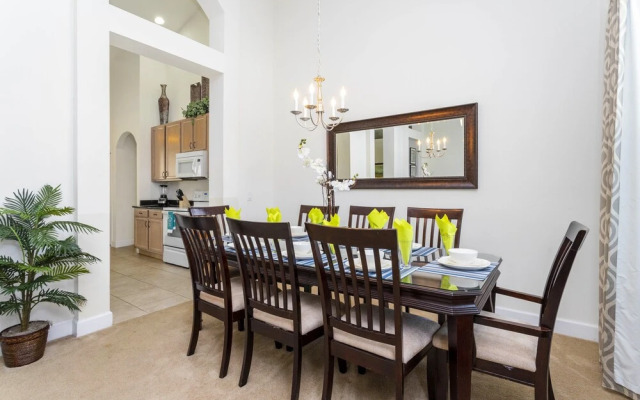 Gorgeous 4Bd with Pool @ 4072 Solterra Resort
