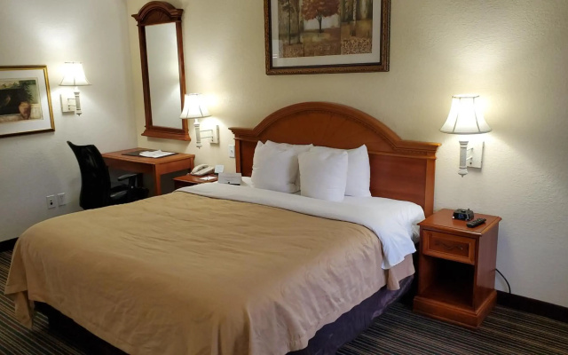 Quality Inn & Suites Biltmore East