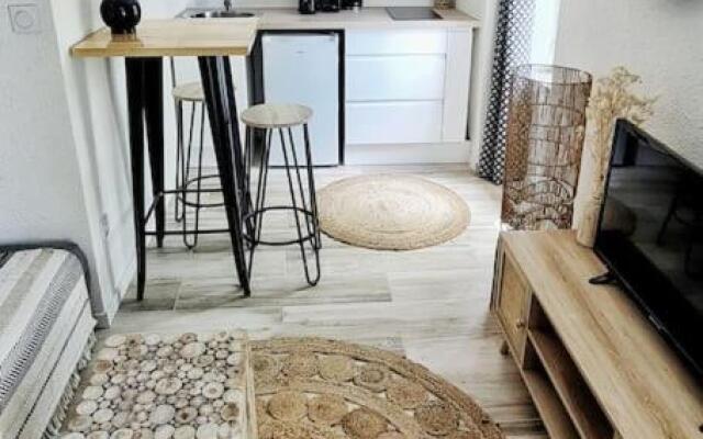 #New#Terrasse Sud Ouest#Pied De La Cité #1