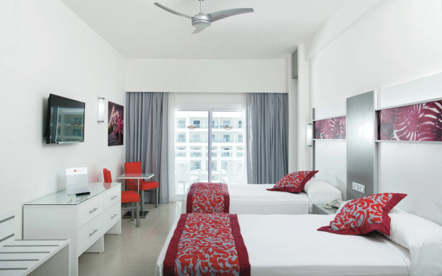 Hotel Riu Playa Blanca - All Inclusive