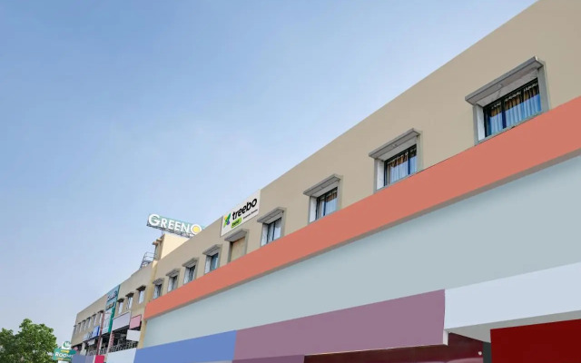 Greenotel Rooms, Hazira, Surat