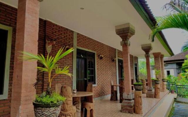 Lumbung Jaya Guest House